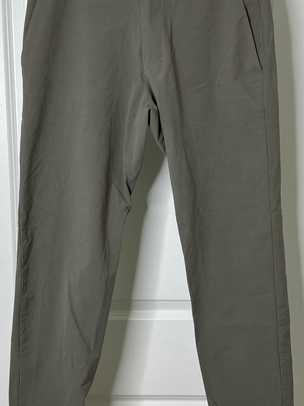 Lululemon ABC Slim-Fit Trouser 30"L Stretch Cotton VersaTwill Oil Grey